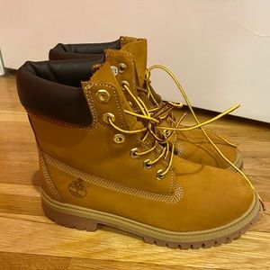 TIMBERLAND boots size 5